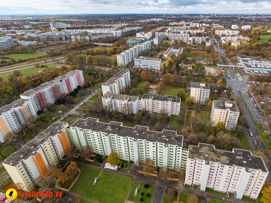 19.11.2022 - Luftbilder von der Baustelle an der Quiddestraße 'Haus für Kinder' in Neuperlach